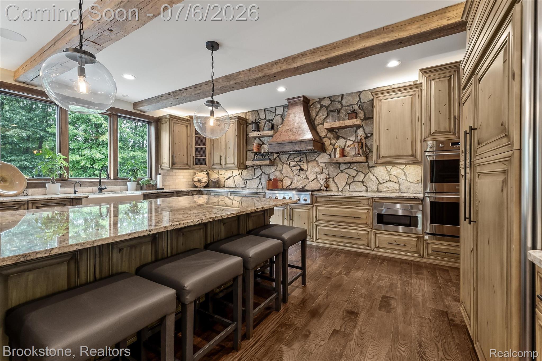 5458 Boulderwood Ridge Clarkston, MI 48348 - Photo 16 of 52 4-6 person island