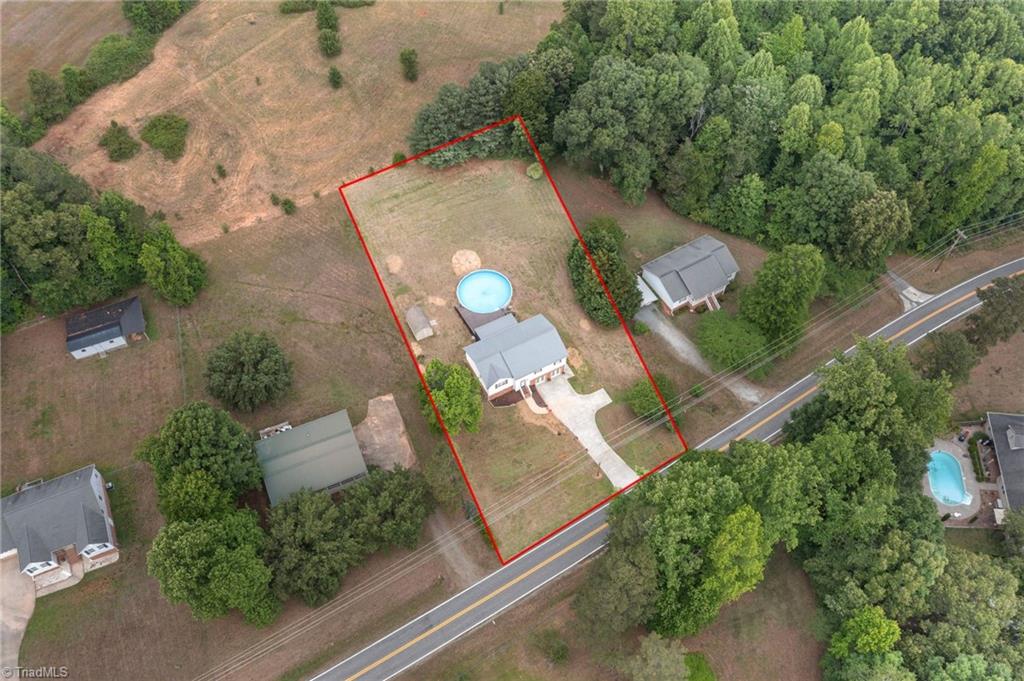 1833 Helmstetler Road Lexington, NC 27295 - Photo 4 of 35