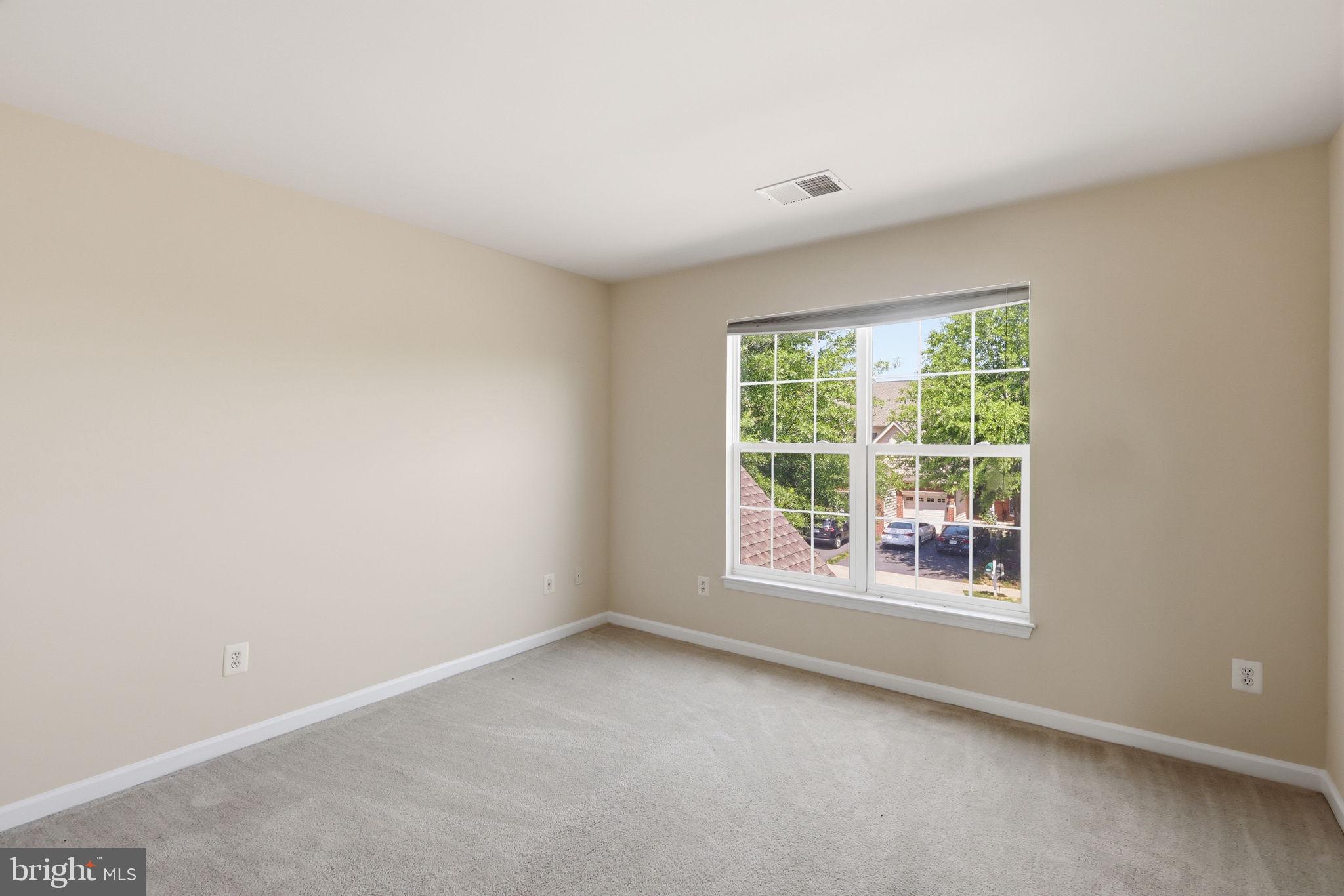 19617 Edgemont Square Ashburn, VA 20147 - Photo 38 of 65 Bedroom 3