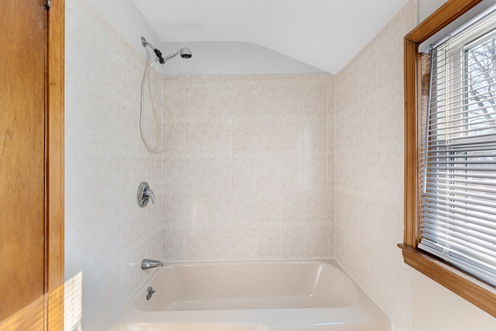 170 Bonham Road Dedham, MA 02026 - Photo 17 of 27 Gallery Image 17