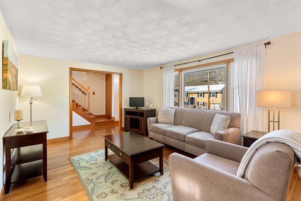 170 Bonham Road Dedham, MA 02026 - Photo 8 of 27 Gallery Image 8
