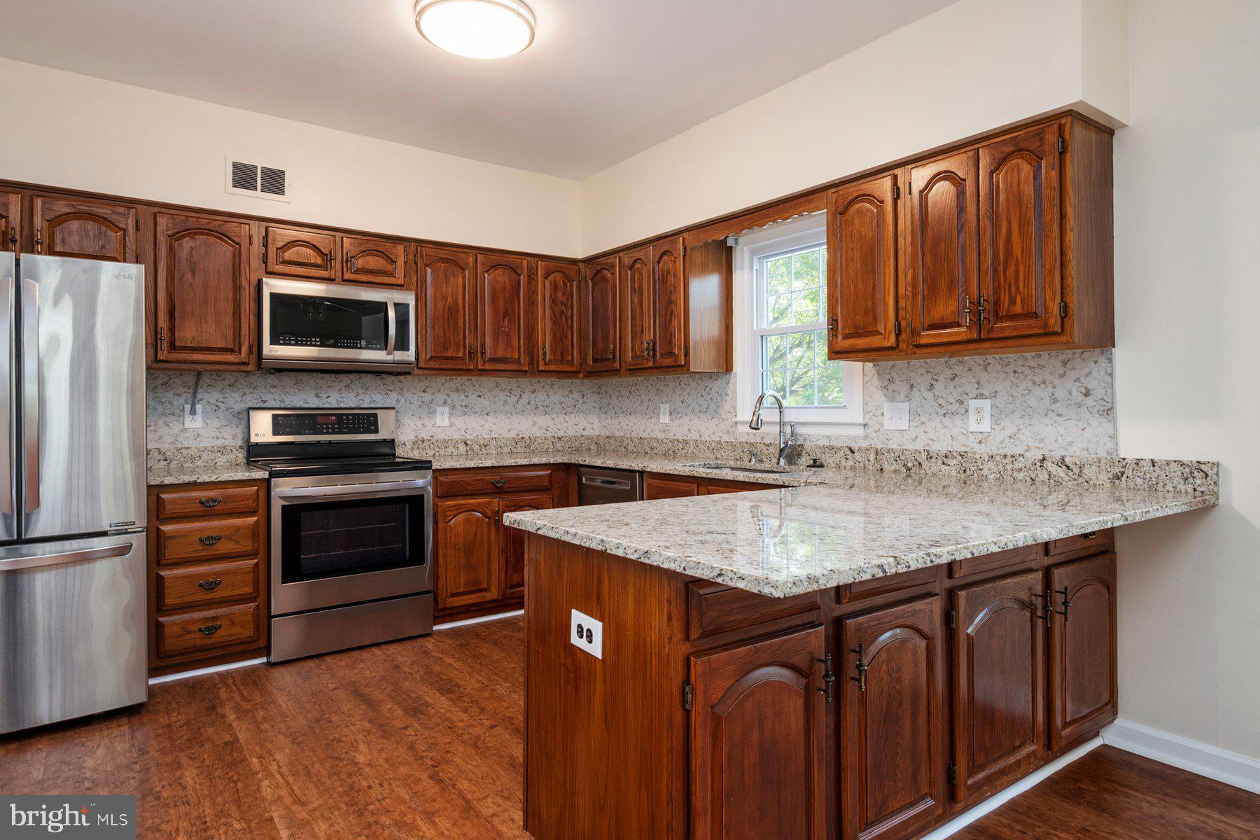 2164 Colonel Way Odenton, MD 21113 - Photo 5 of 26