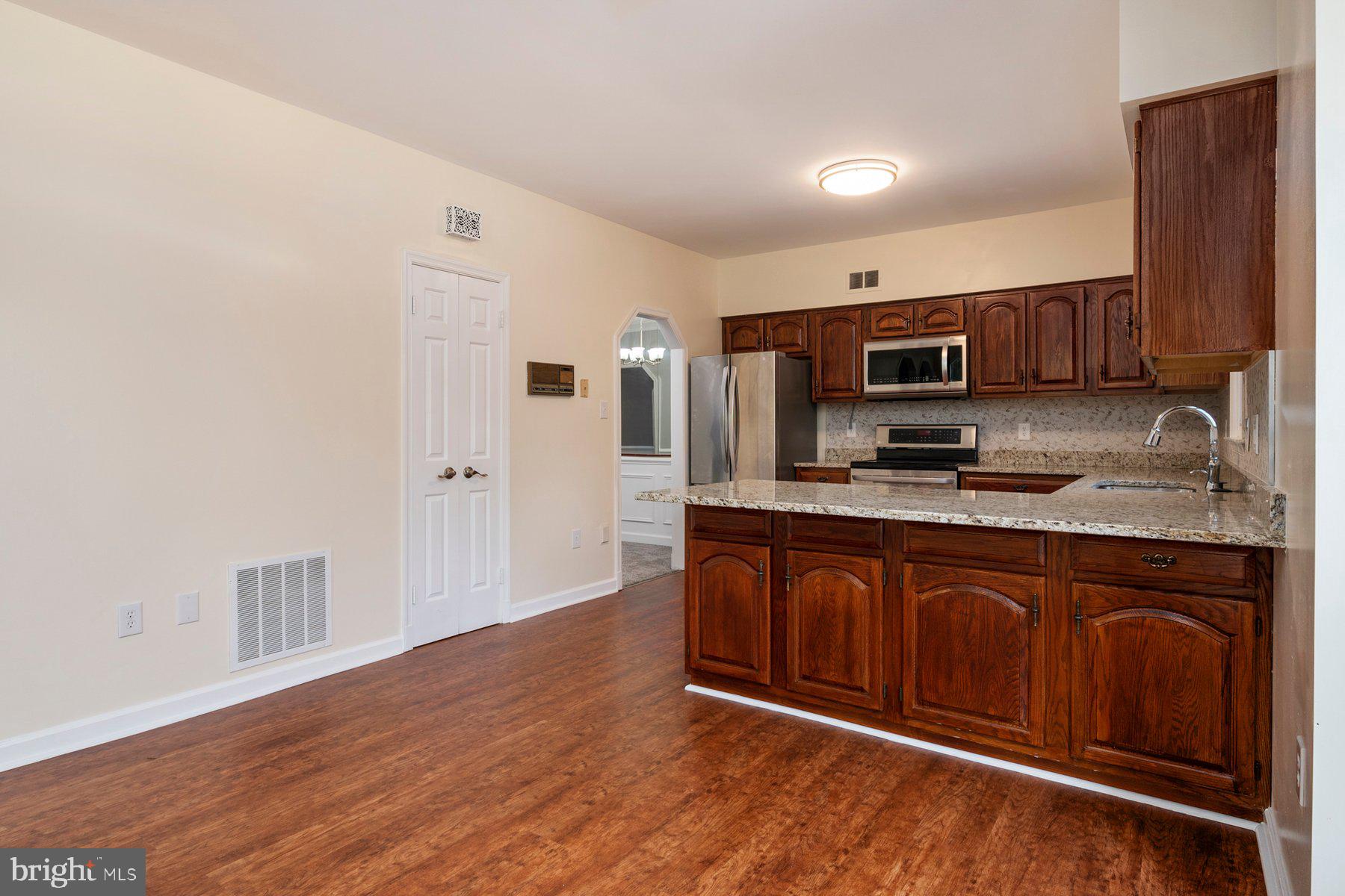 2164 Colonel Way Odenton, MD 21113 - Photo 6 of 26
