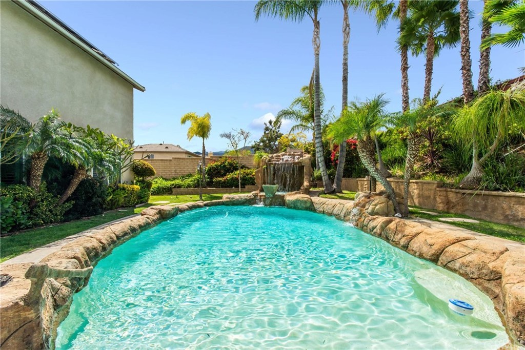 23537 Cantara Road Corona, CA 92883 - Photo 56 of 60 a view of a backyard