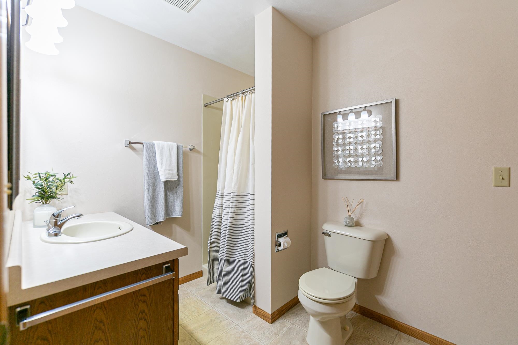 W2759 Brookhaven Drive Appleton, WI 54915 - Photo 17 of 45