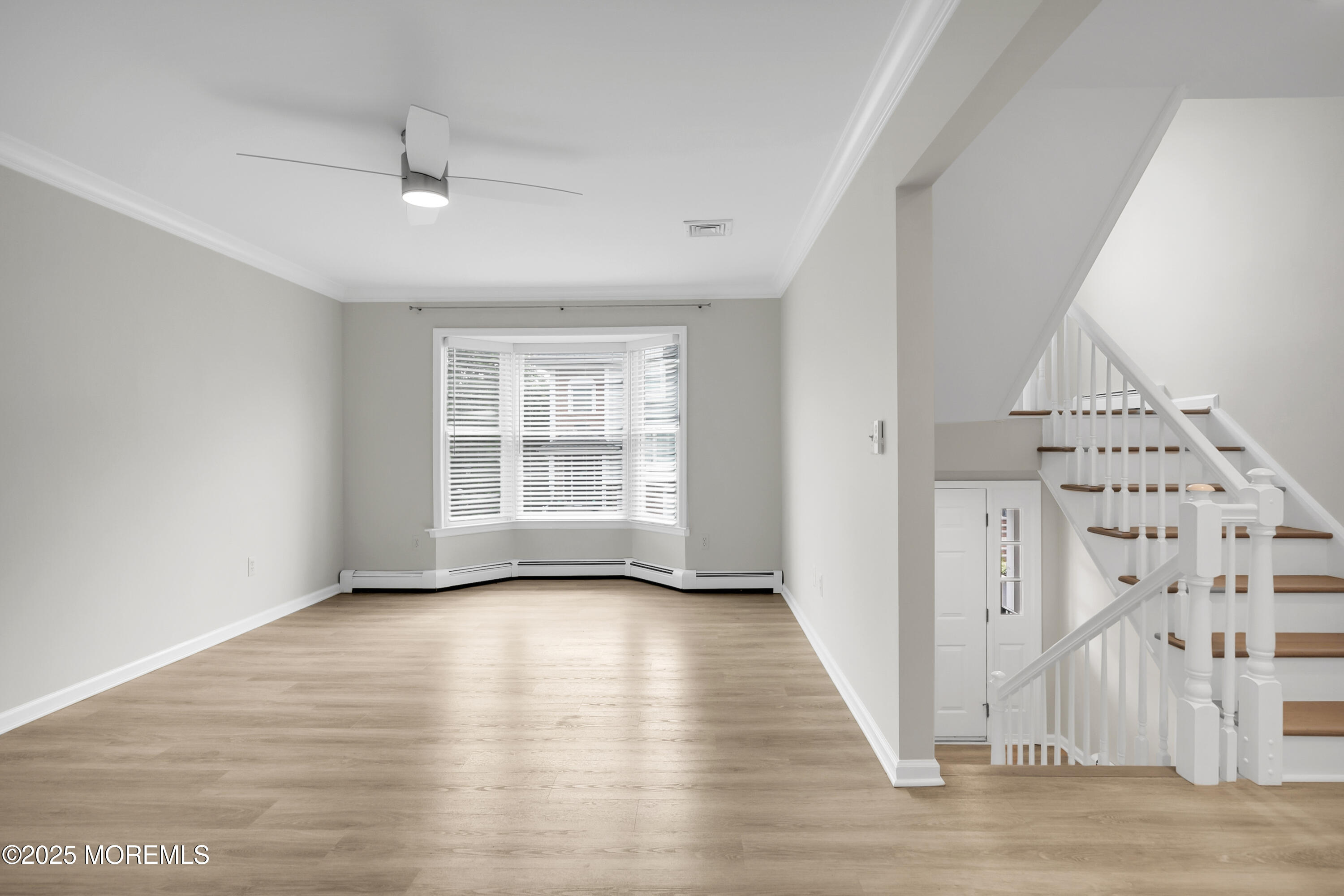 65 East River Road, Unit 12 Rumson, NJ 07760 - Photo 4 of 33 Living Room