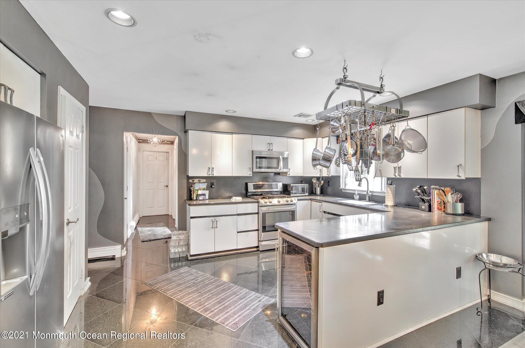 59 Templar Road Manalapan, NJ 07726 - Photo 14 of 39 KITCHEN