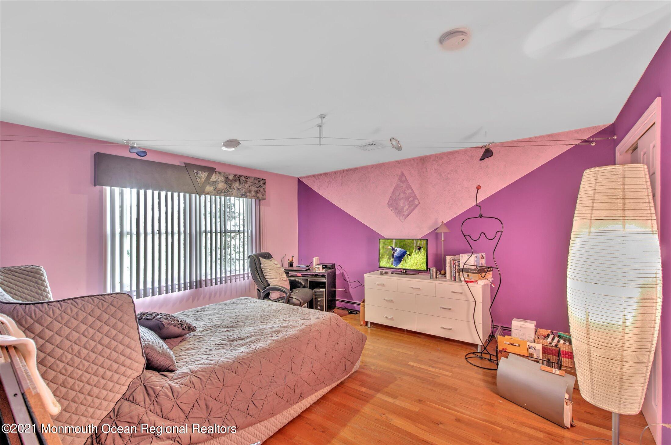 59 Templar Road Manalapan, NJ 07726 - Photo 27 of 39 BEDROOM