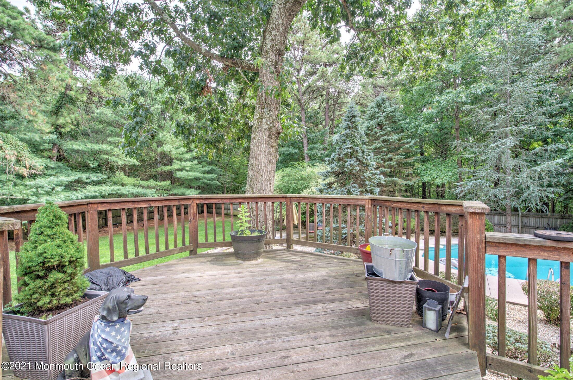 59 Templar Road Manalapan, NJ 07726 - Photo 30 of 39 DECK