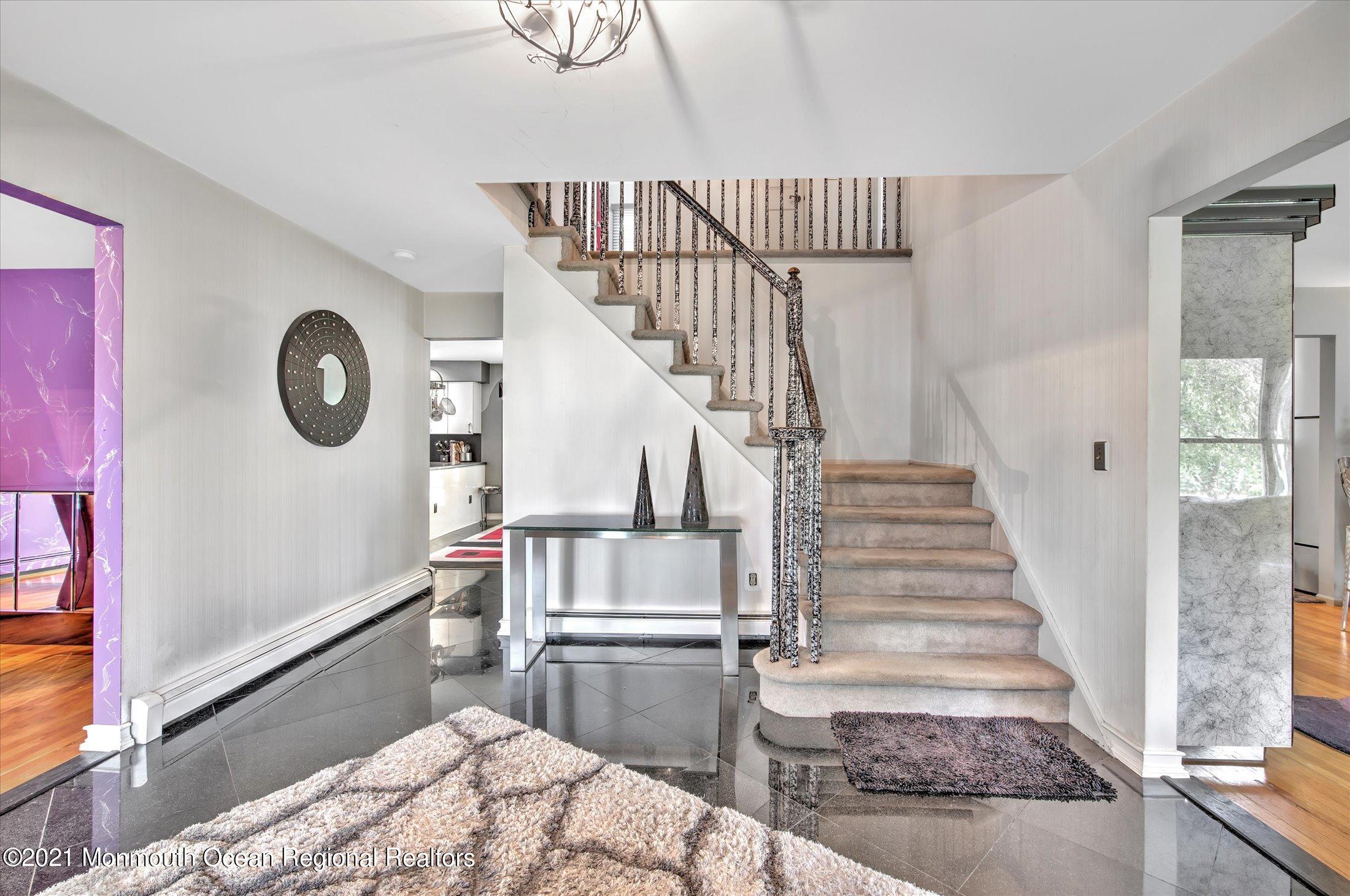 59 Templar Road Manalapan, NJ 07726 - Photo 4 of 39 FOYER