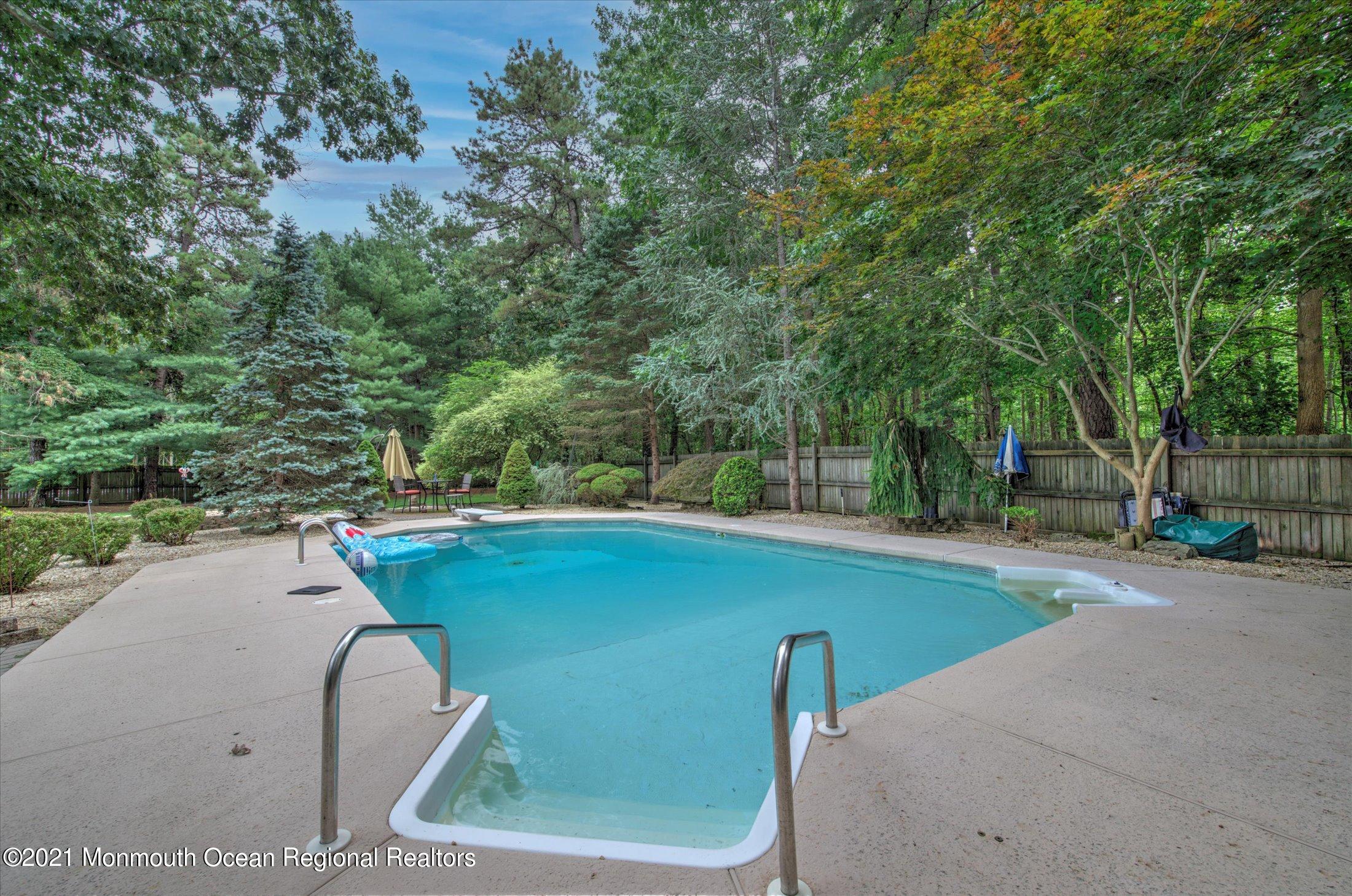 59 Templar Road Manalapan, NJ 07726 - Photo 36 of 39 POOL