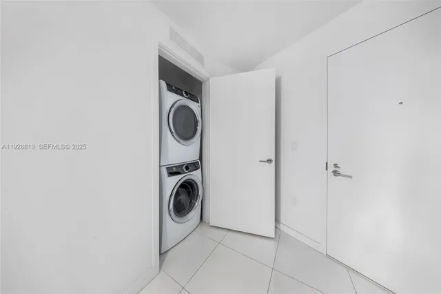 $569,000 | 851 Northeast 1st Avenue, Unit 1700, Miami, FL 33132