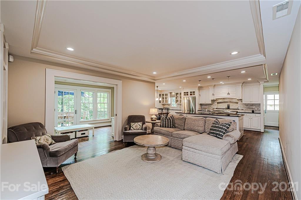 1331 Rutledge Avenue Charlotte, NC 28211 - Photo 12 of 45 Gallery Image 12