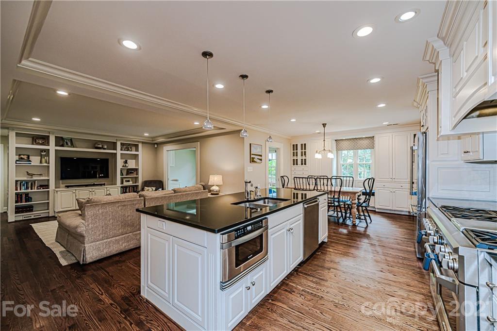 1331 Rutledge Avenue Charlotte, NC 28211 - Photo 14 of 45 Gallery Image 14