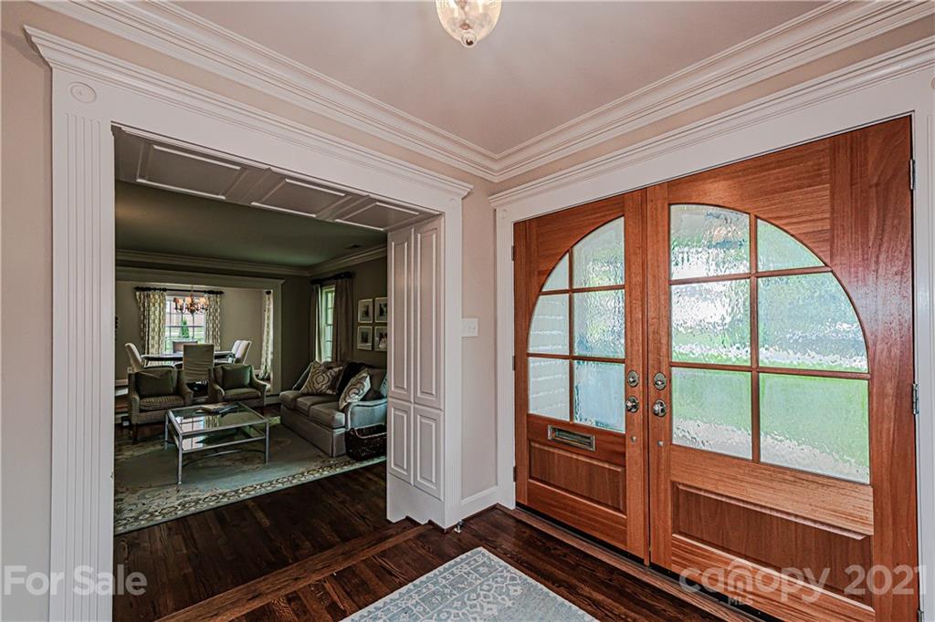 1331 Rutledge Avenue Charlotte, NC 28211 - Photo 4 of 45 Gallery Image 4