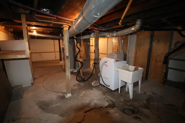 $154,300 | 113 6th Avenue North, Fargo, ND 58102