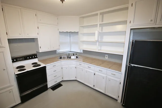 $154,300 | 113 6th Avenue North, Fargo, ND 58102