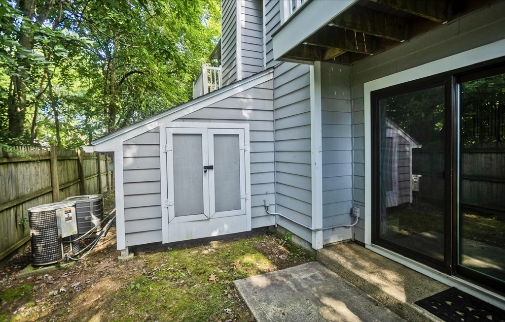 409 Nassau Drive, Unit 409 Springfield, MA 01129 - Photo 4 of 40 Gallery Image 4