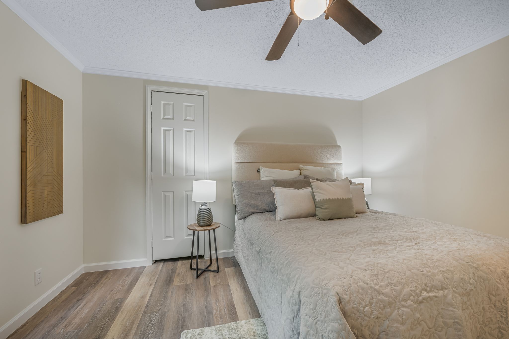 840 Promise Land Road Charlotte, TN 37036 - Photo 24 of 38 Large Living Space w/ 4 Full Bedrooms