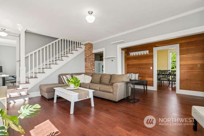 9120 Lowell Larimer Road Everett, WA 98208 - Photo 13 of 40 a living room with furniture and a wooden floor