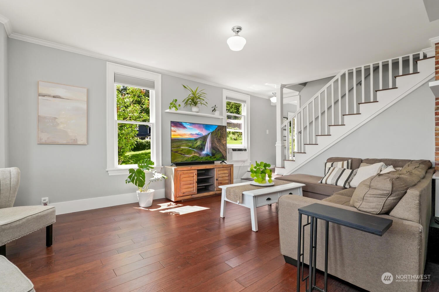 9120 Lowell Larimer Road Everett, WA 98208 - Photo 15 of 40 a living room with furniture and a wooden floor