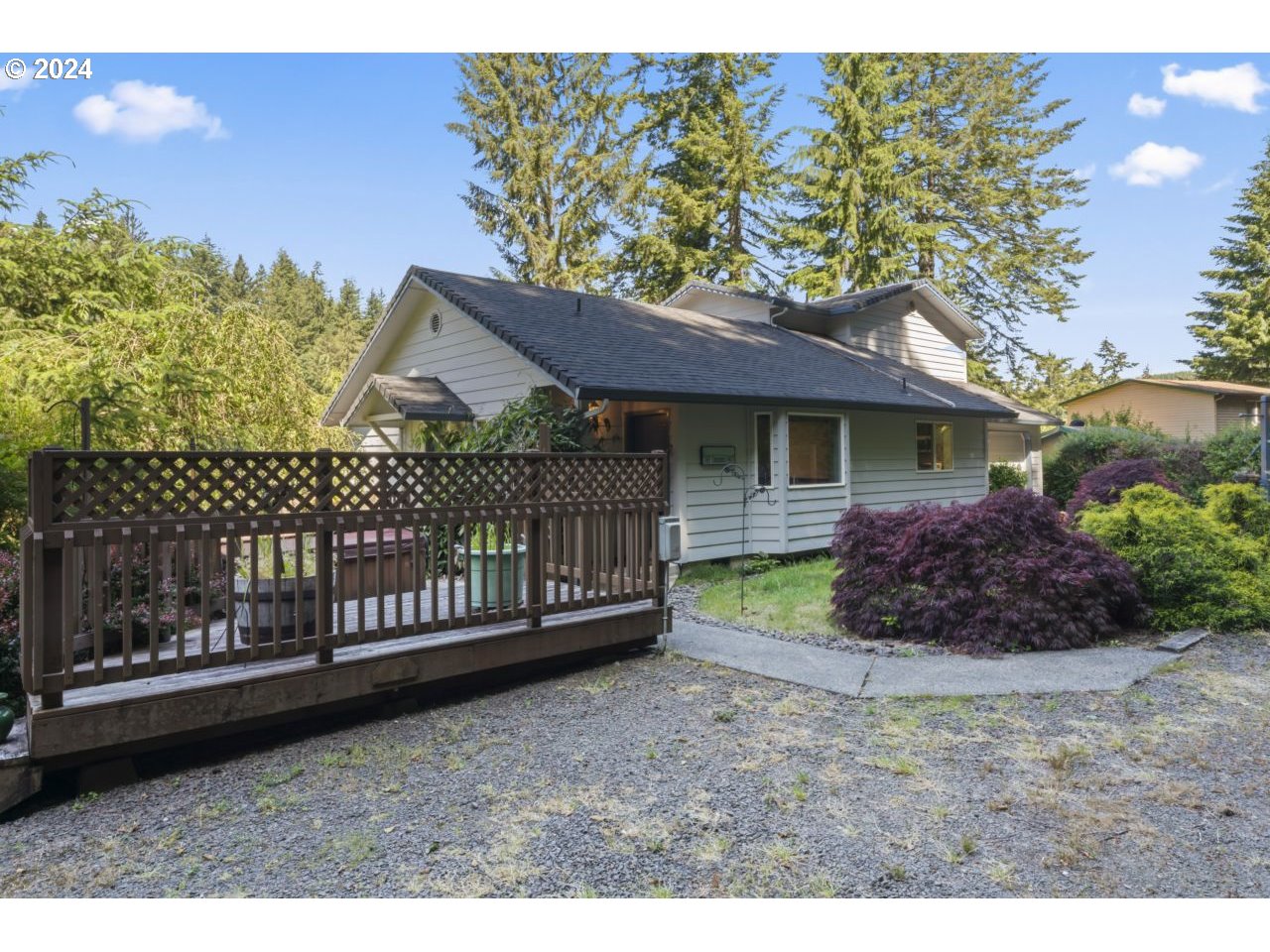 6130 Santa Road Florence, OR 97439 - Photo 4 of 48 Gallery Image 4