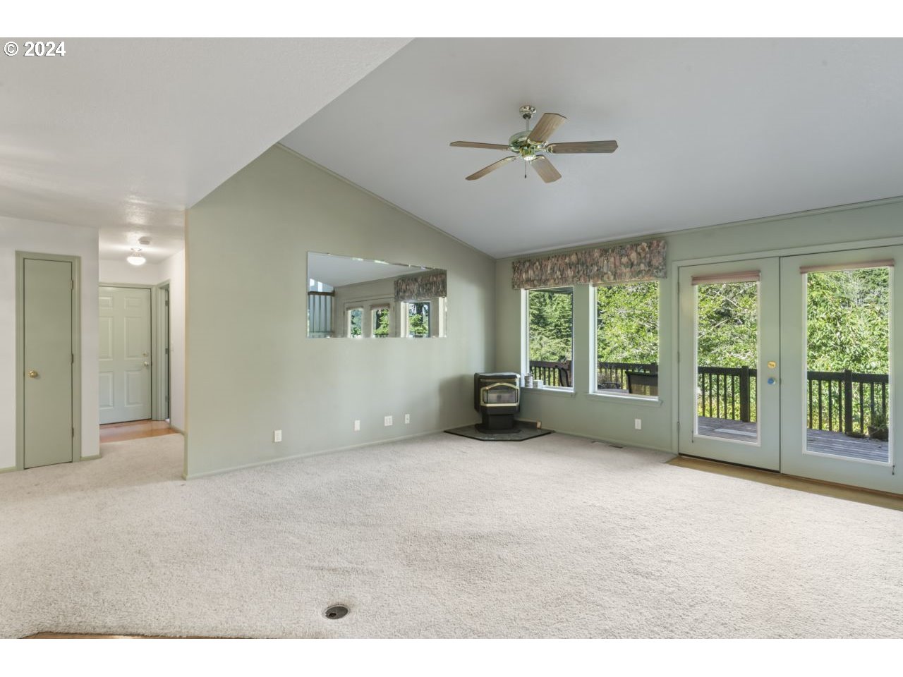 6130 Santa Road Florence, OR 97439 - Photo 8 of 48 Gallery Image 8