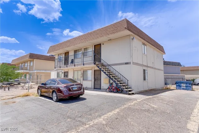 $1,064 | 805 Palo Verde Drive, Unit C, Henderson, NV 89015