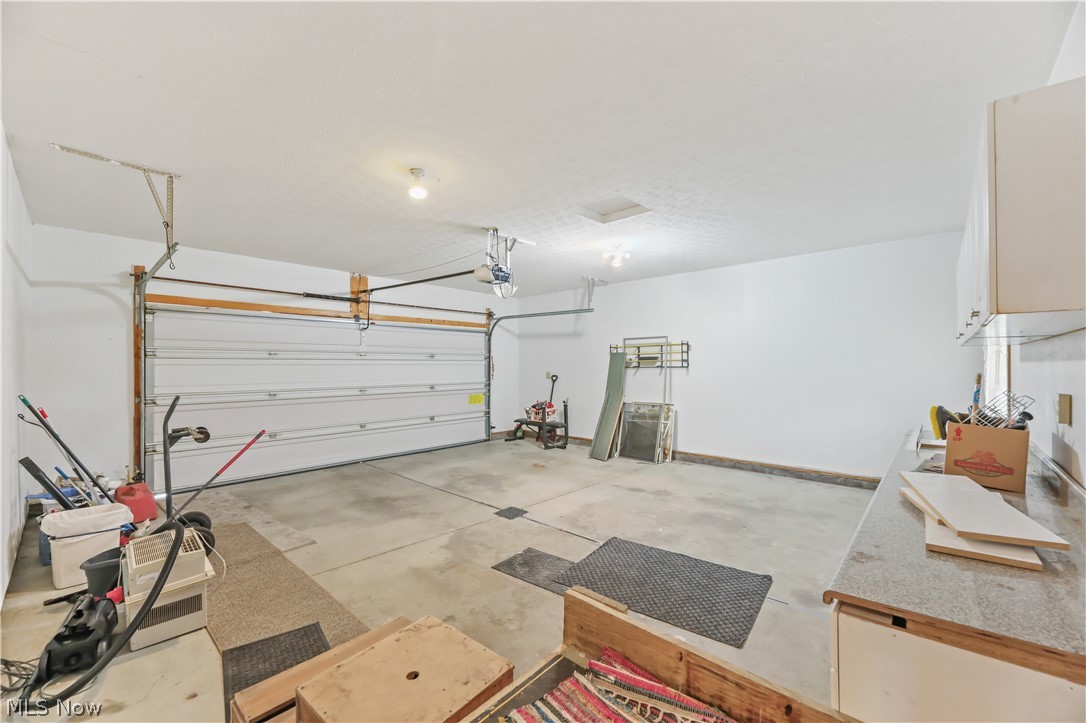 1701 Woods Road Akron, OH 44306 - Photo 41 of 43