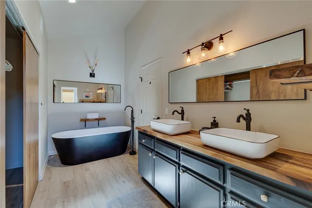 a close view of sink