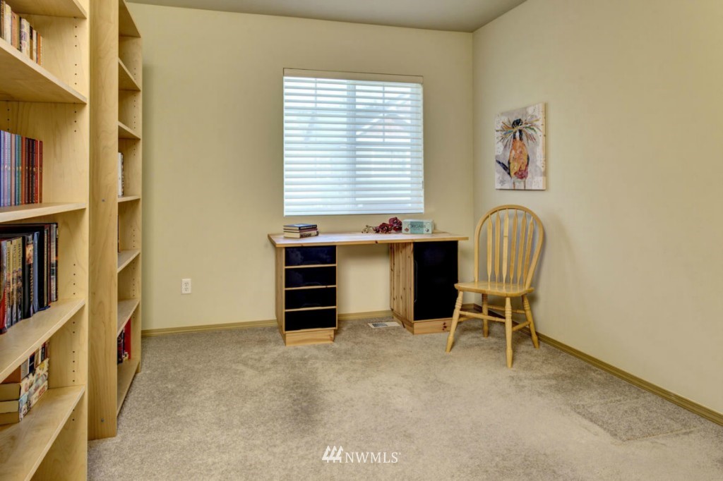 19230 25th Avenue Southeast Bothell, WA 98012 - Photo 17 of 21 Gallery Image 17