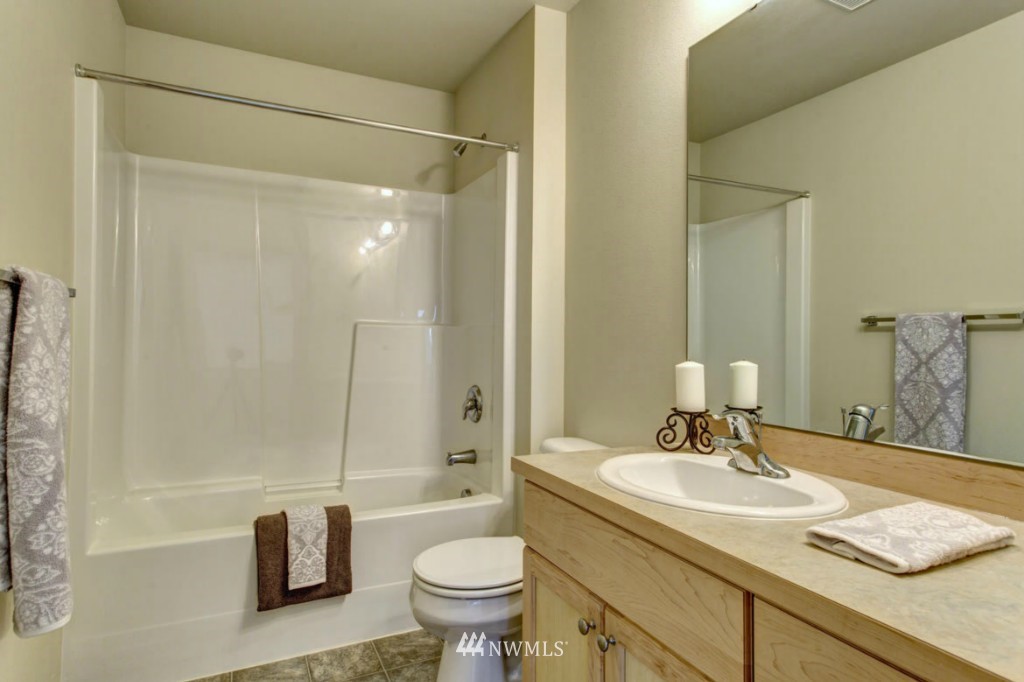19230 25th Avenue Southeast Bothell, WA 98012 - Photo 18 of 21 Gallery Image 18