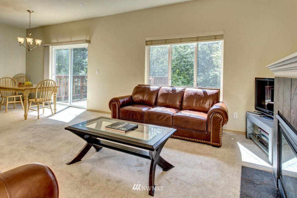19230 25th Avenue Southeast Bothell, WA 98012 - Photo 4 of 21 Gallery Image 4