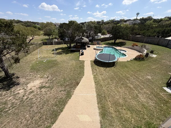 $3,000 | 4070 Outpost Trace, Lago Vista, TX 78645