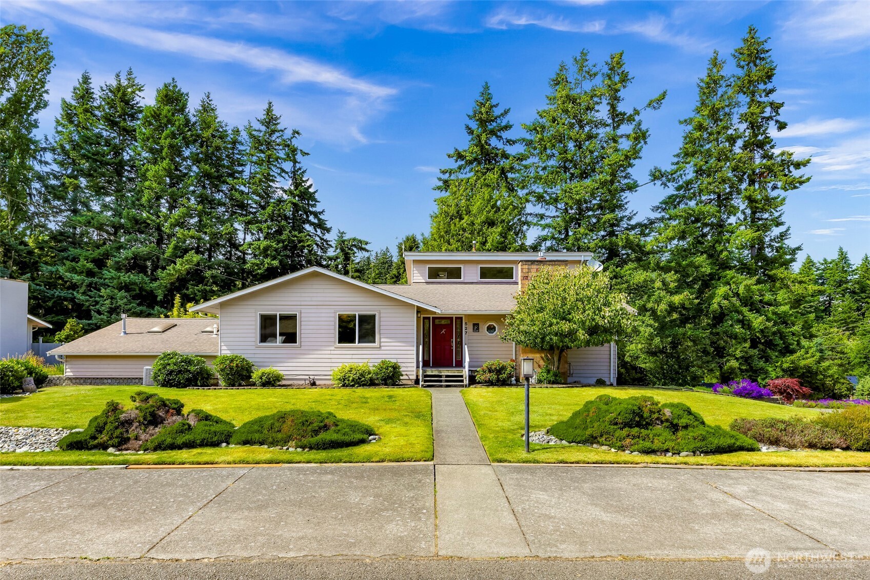 527 Fern Road Bellingham, WA 98225 - Photo 1 of 40
