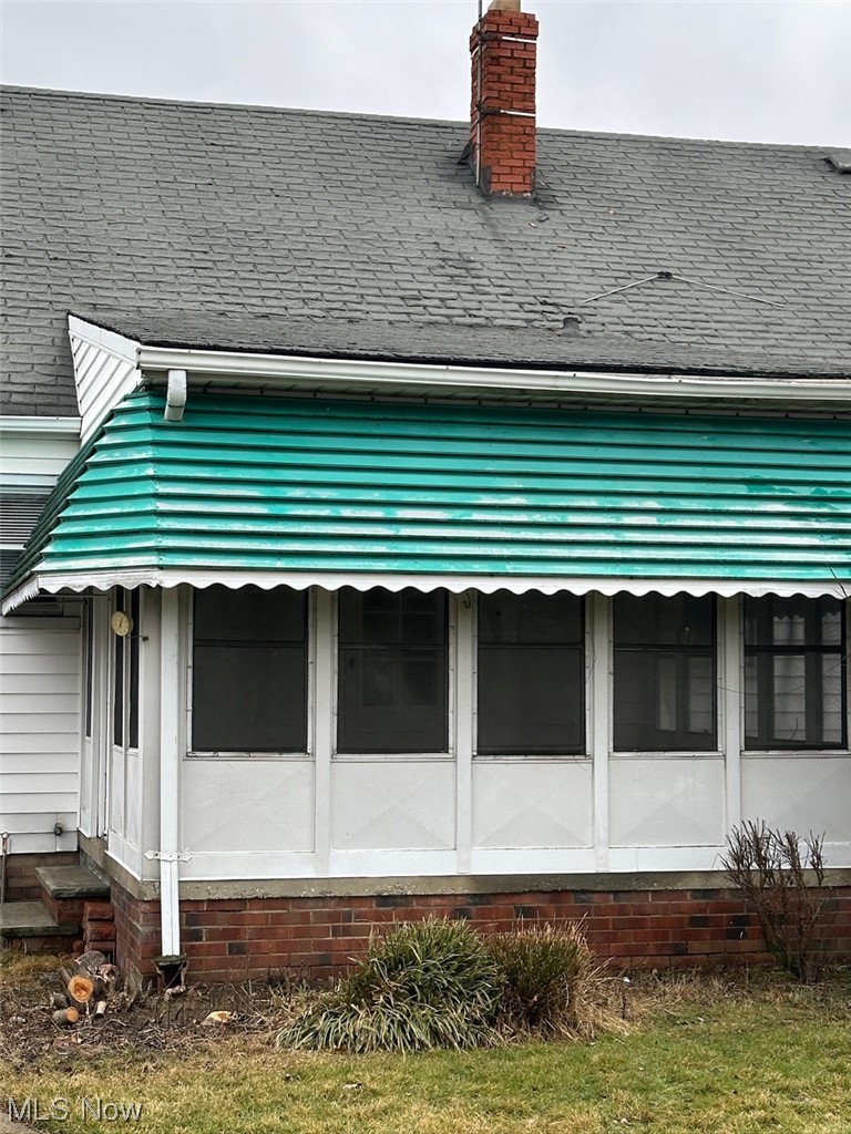 4994 North Barton Road Cleveland, OH 44124 - Photo 23 of 28 View of side of property