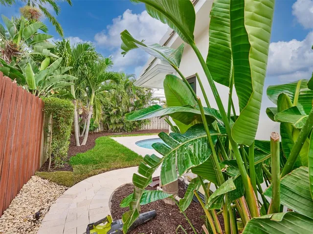 $1,440,000 | 5921 Northeast 22nd Way, Fort Lauderdale, FL 33308