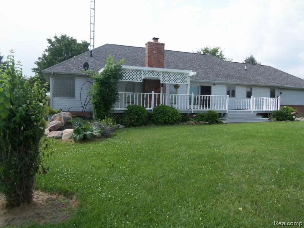 2311 Bullock Road Lapeer, MI 48446 - Photo 7 of 36 7.JPG