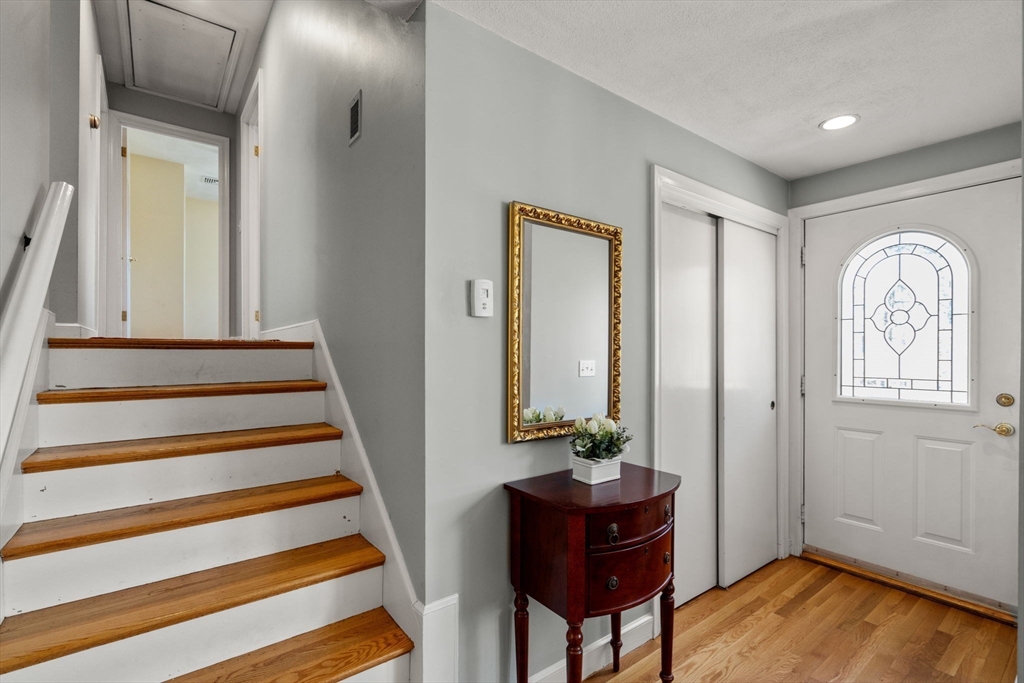 23 Hillcrest Road Medfield, MA 02052 - Photo 14 of 40