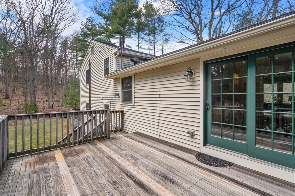 23 Hillcrest Road Medfield, MA 02052 - Photo 31 of 40