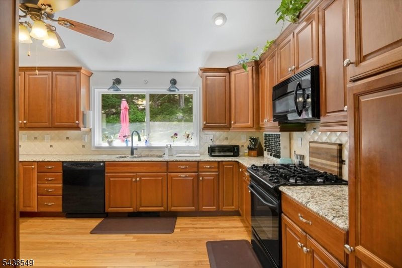 80 Bald Eagle Road Hackettstown, NJ 07840 - Photo 11 of 40