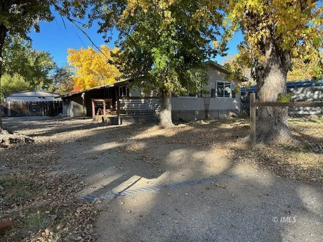 a view of a out door space