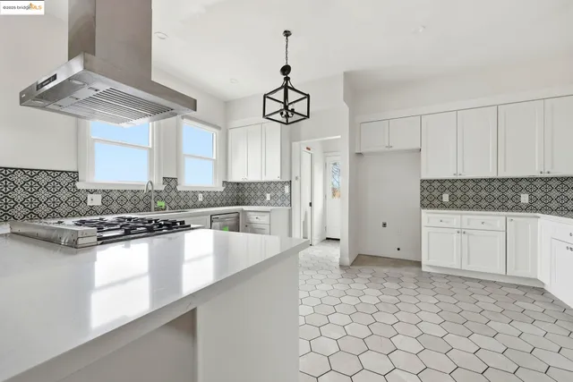 $1,500,000 | 5449 Barrett Avenue, El Cerrito, CA 94530