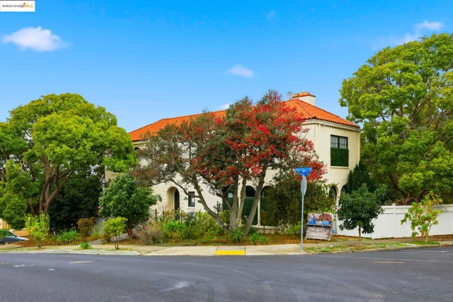 $1,500,000 | 5449 Barrett Avenue, El Cerrito, CA 94530