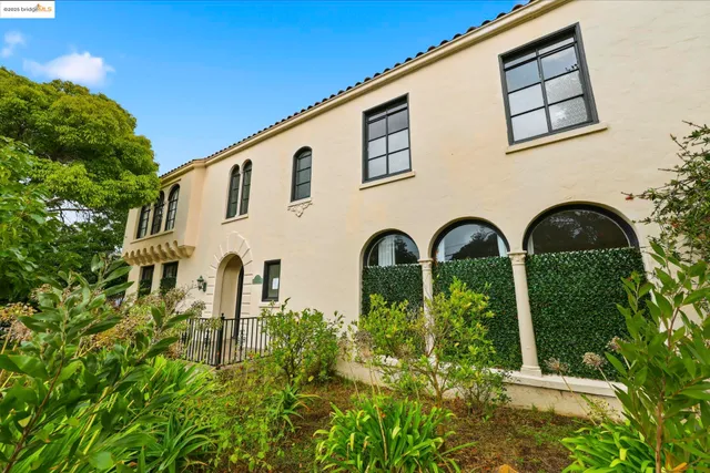 $1,500,000 | 5449 Barrett Avenue, El Cerrito, CA 94530