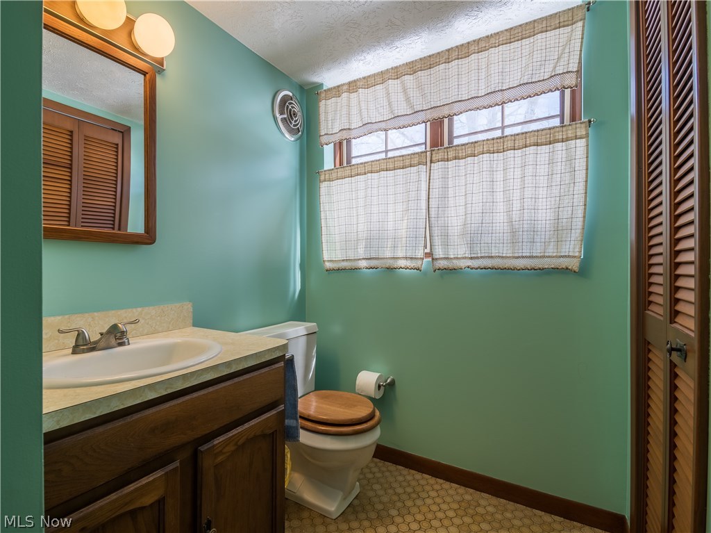 12180 Old State Road Chardon, OH 44024 - Photo 23 of 35
