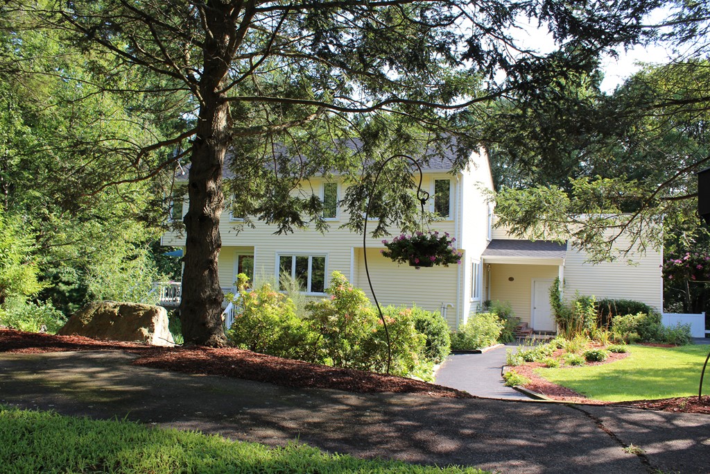 1 Manomet Road Sharon, MA 02067 - Photo 1 of 11 Gallery Image 1
