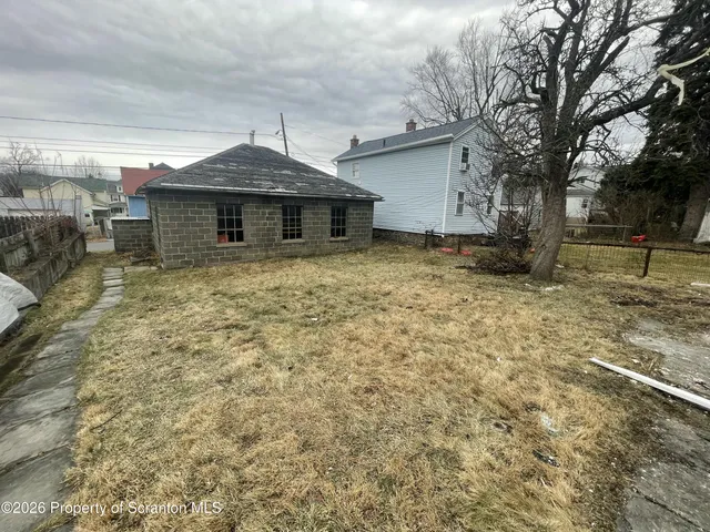 $1,700 | 949 North Irving Avenue, Unit 2, Scranton, PA 18510