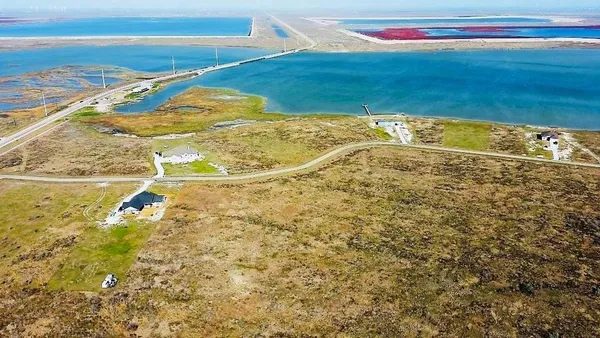 $360,000 | 2542 State Highway 188, Rockport, TX 78382
