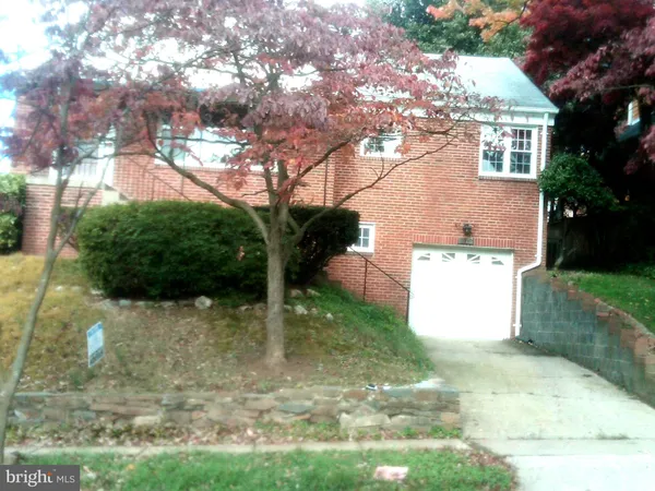 $4,495 | 4619 Edgefield Road, Bethesda, MD 20814